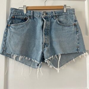 Re/done Levi’s shorts